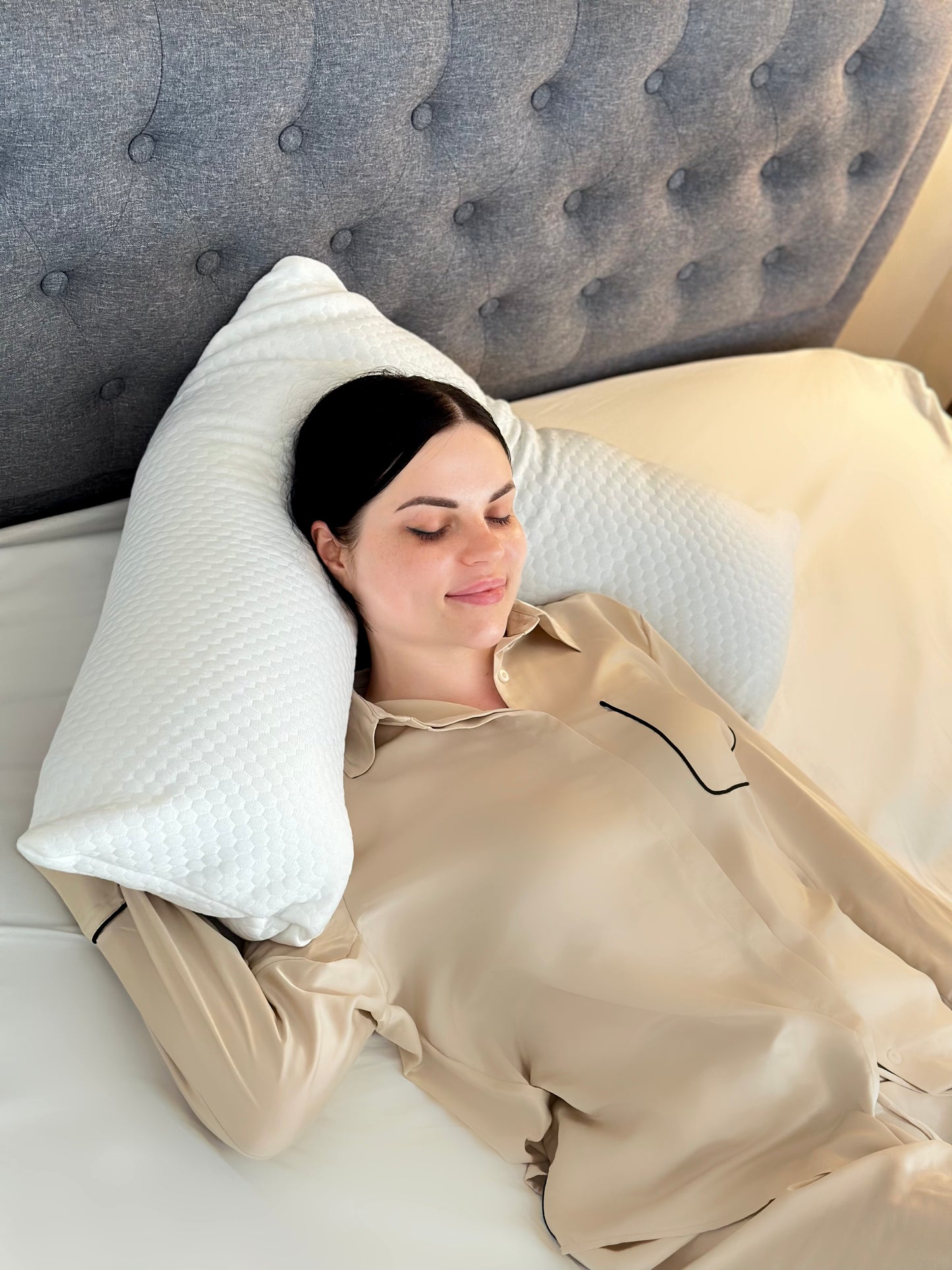 Serenity V-Shaped Firm-Support Pillow